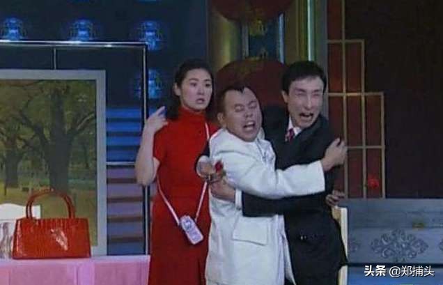 巩汉林小品有哪些-小品《走四方》里巩汉林唱“您看这道菜群英荟萃,要您老八十一点都不贵…”根据什么歌改编? 巩汉林小品有哪些-小品《走四方》里巩汉林唱“您看这道菜群英荟萃,要您老八十一点都不贵…”根据什么歌改编?