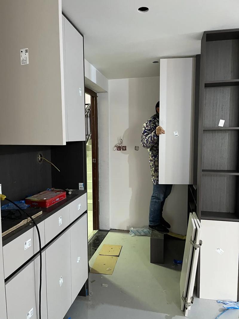 装潢指的是什么-建筑施工中，大工和小工怎么区分，比如大工是做什么，小工是做什么？