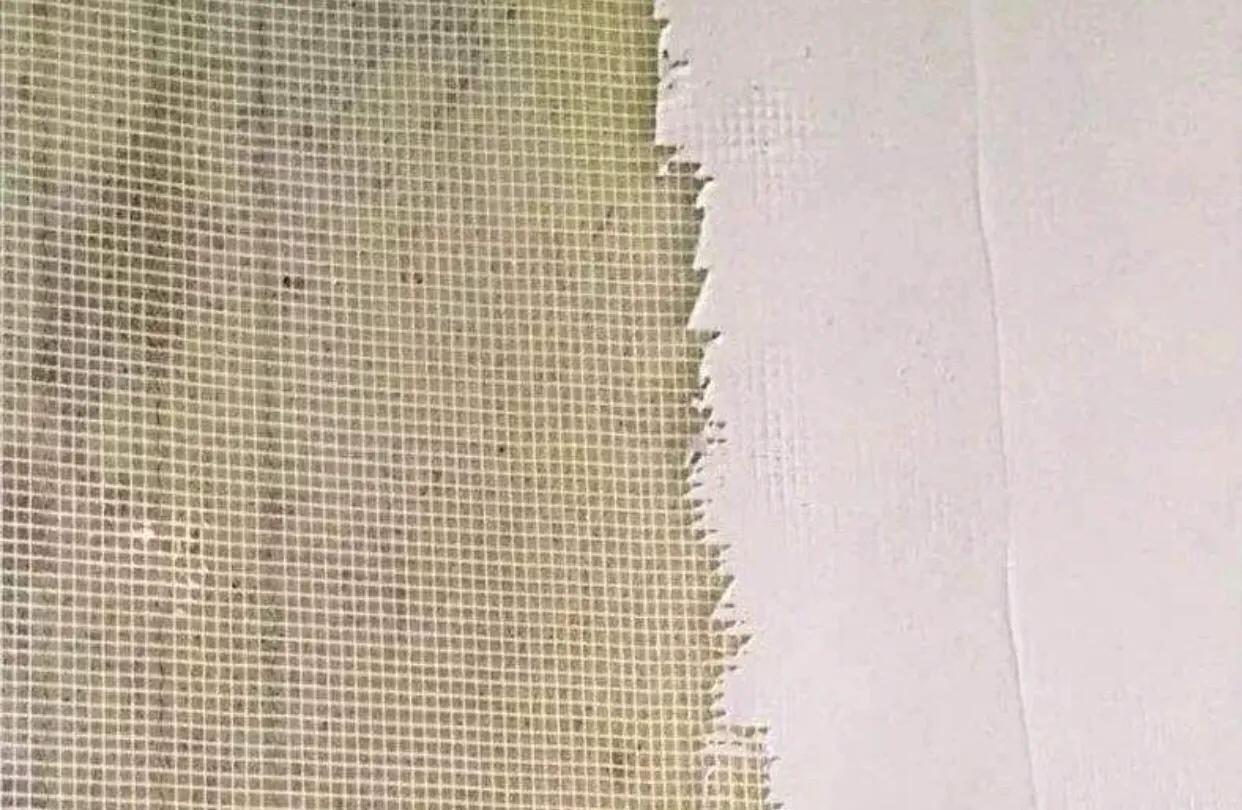 先吊顶先刷墙还是墙漆-吊顶乳胶漆跟墙面乳胶漆一样吗？