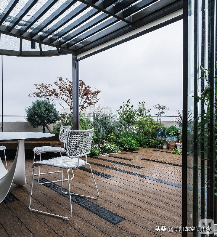 大宅装修效果图-农村的两层小别墅怎么装修好?客厅全屋贴瓷砖,电视背景墙该怎么设计? 大宅装修效果图-农村的两层小别墅怎么装修好?客厅全屋贴瓷砖,电视背景墙该怎么设计?