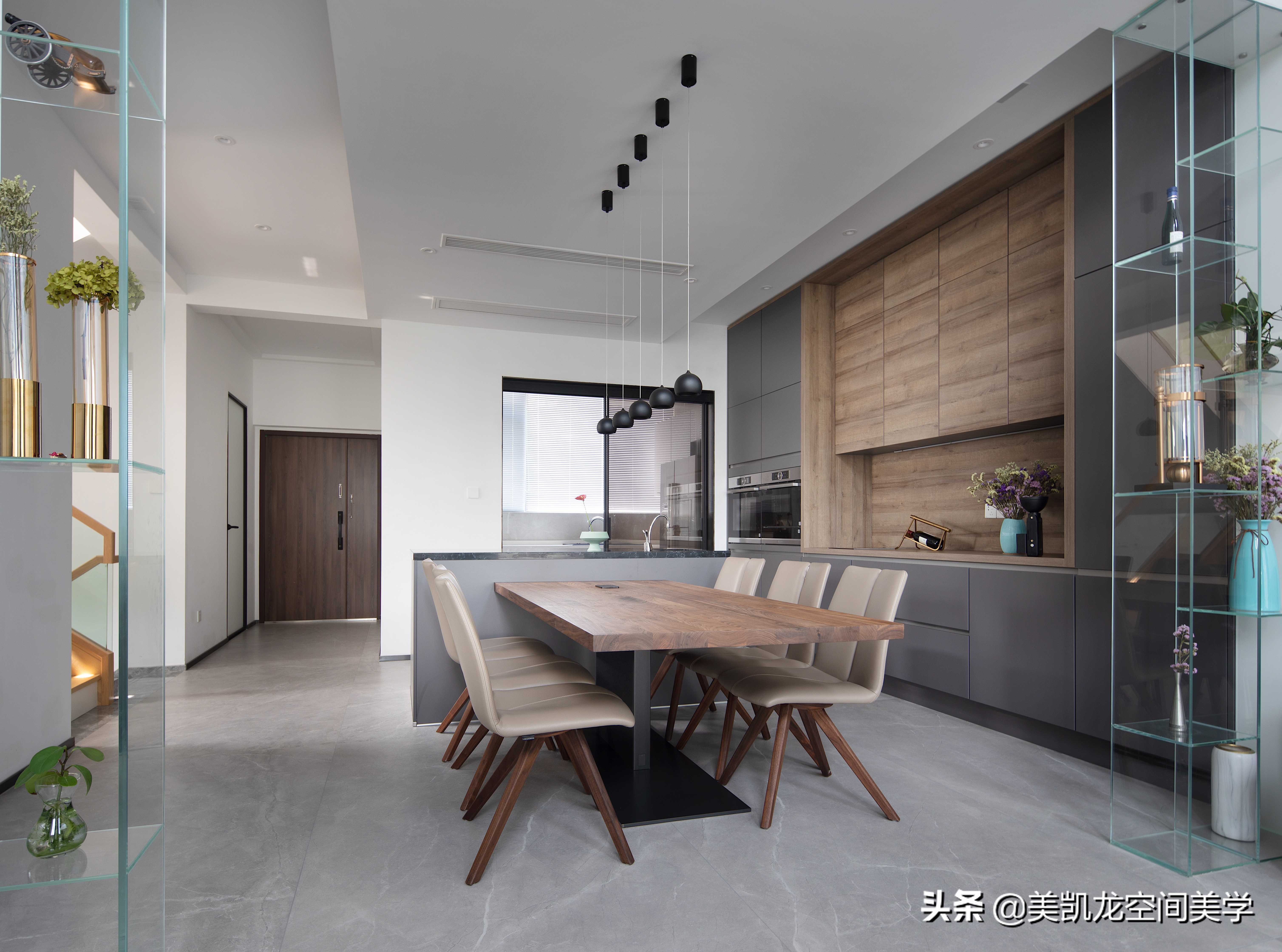 大宅装修效果图-农村的两层小别墅怎么装修好?客厅全屋贴瓷砖,电视背景墙该怎么设计? 大宅装修效果图-农村的两层小别墅怎么装修好?客厅全屋贴瓷砖,电视背景墙该怎么设计?