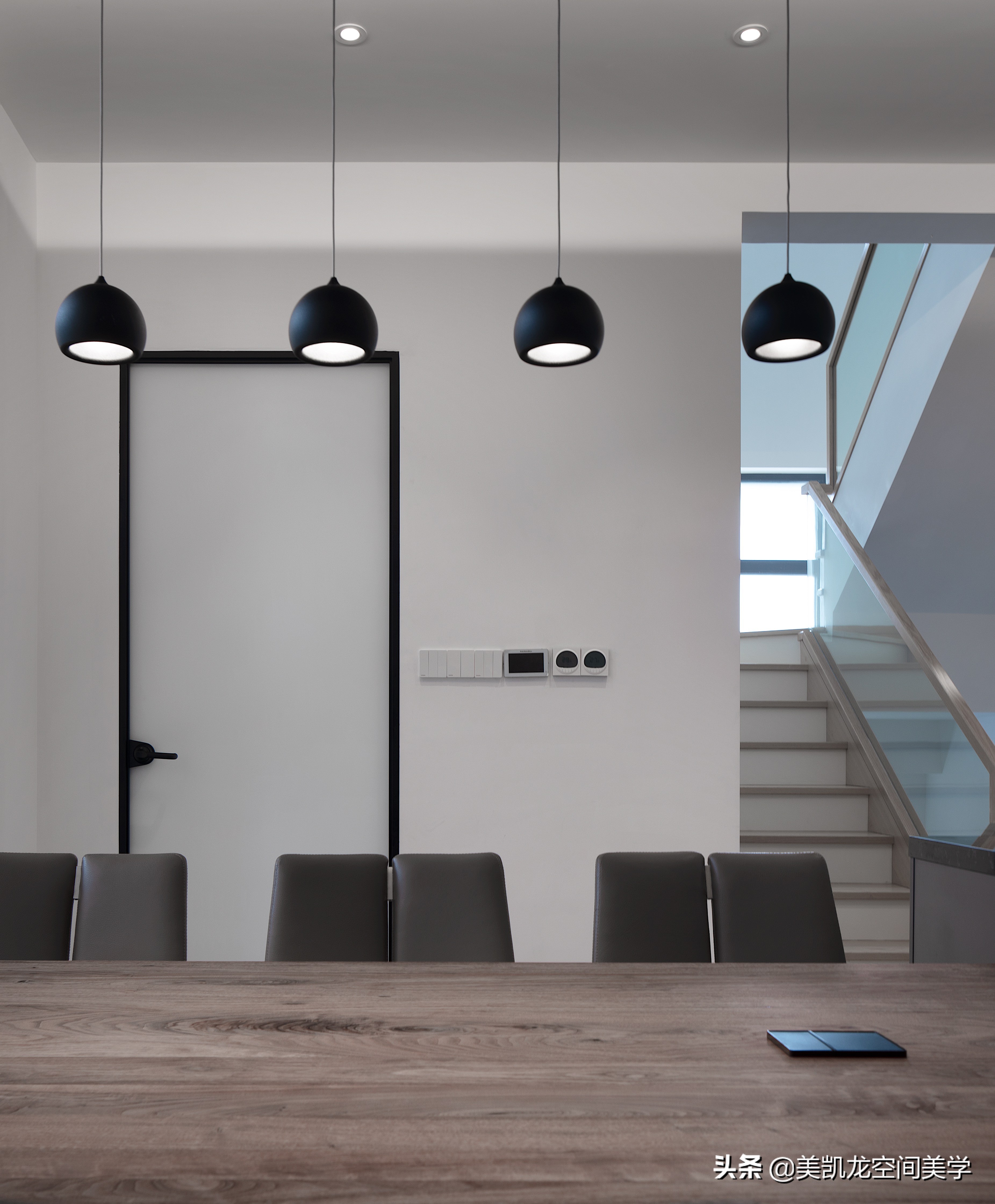 大宅装修效果图-农村的两层小别墅怎么装修好?客厅全屋贴瓷砖,电视背景墙该怎么设计? 大宅装修效果图-农村的两层小别墅怎么装修好?客厅全屋贴瓷砖,电视背景墙该怎么设计?